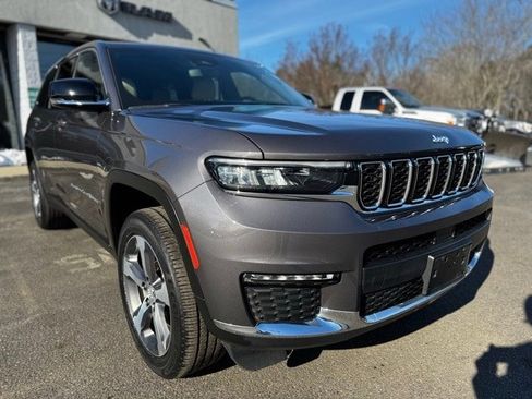 Used 2023 Jeep Grand Cherokee L Limited image 7