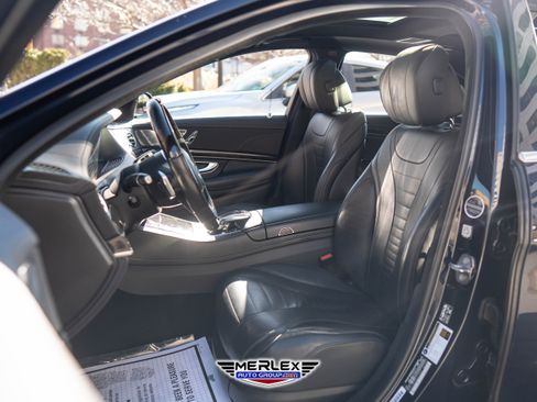 Used 2018 Mercedes-Benz S 560 Sedan w/ AMG Line Exterior image 16