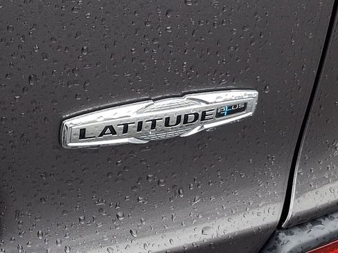 Used 2020 Jeep Cherokee Latitude Plus w/ Cold Weather Group image 30