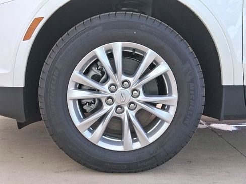 New 2026 Cadillac XT5 Luxury w/ LPO, Premium Carpet Package FWD image 24