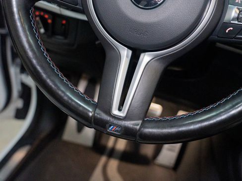 Used 2015 BMW X5 M AWD/4WD image 38