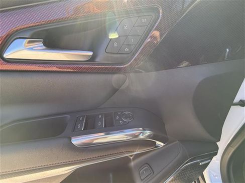 New 2026 Chevrolet Traverse RS w/ LPO, Floor Liner Package image 13