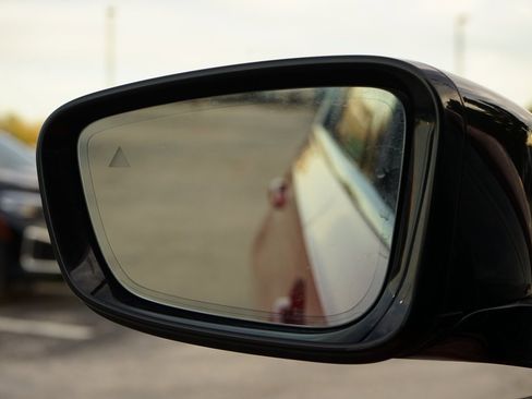 Used 2023 BMW 330e w/ M Sport Package image 21