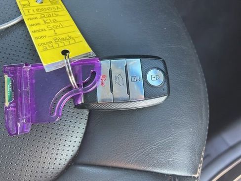 Used 2016 Kia Soul ! w/ Premium Package image 36