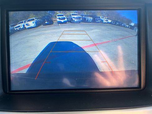 Used 2018 GMC Yukon SLT w/ HD Trailering Package image 14