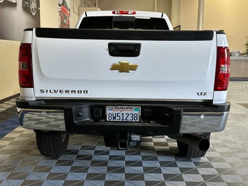 Used 2014 Chevrolet Silverado 3500 LTZ w/ LTZ Plus Package AWD/4WD image 5