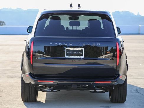 New 2025 Land Rover Range Rover Long Wheelbase SE image 7