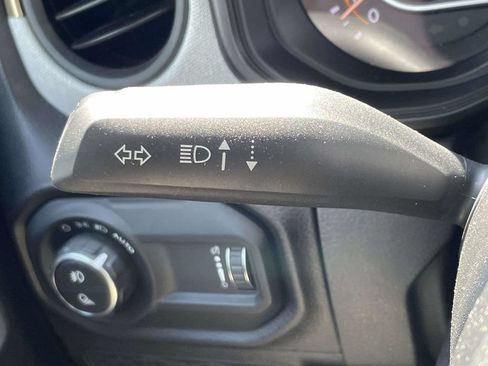 Used 2024 Jeep Gladiator Sport AWD/4WD image 31