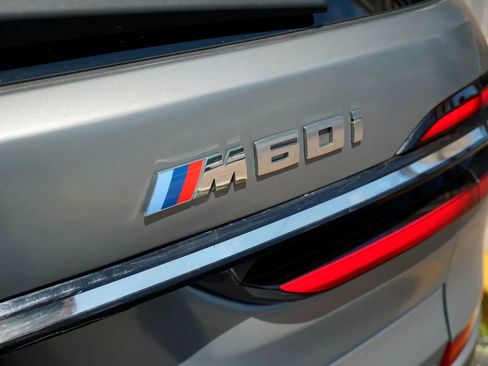 Used 2023 BMW X7 M60i w/ Executive Package AWD/4WD image 11
