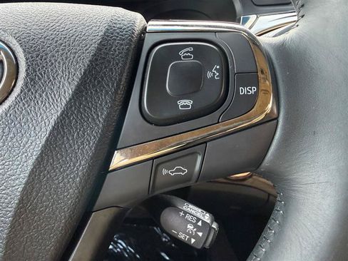 Used 2014 Toyota Avalon Limited w/ Technology Package FWD image 37