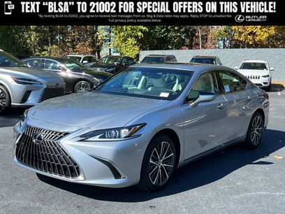New 2025 Lexus ES 350 w/ Premium Package