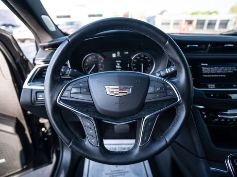 Used 2023 Cadillac XT5 Premium Luxury AWD/4WD image 16