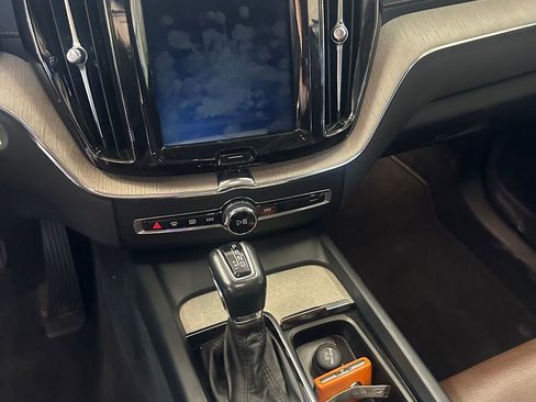 Used 2019 Volvo XC60 T6 Inscription w/ Protection Package Premier AWD/4WD image 13