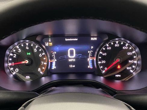 New 2025 Jeep Compass Latitude w/ Sun & Sound Group image 17