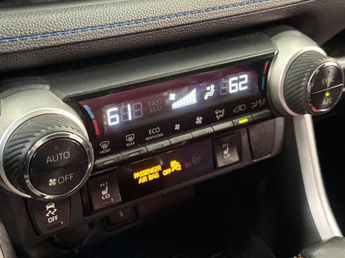 Used 2021 Toyota RAV4 XSE w/ XSE Grade Weather Package AWD/4WD image 21