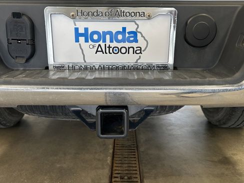 Used 2017 Chevrolet Colorado LT w/ Luxury Package, Chrome image 17