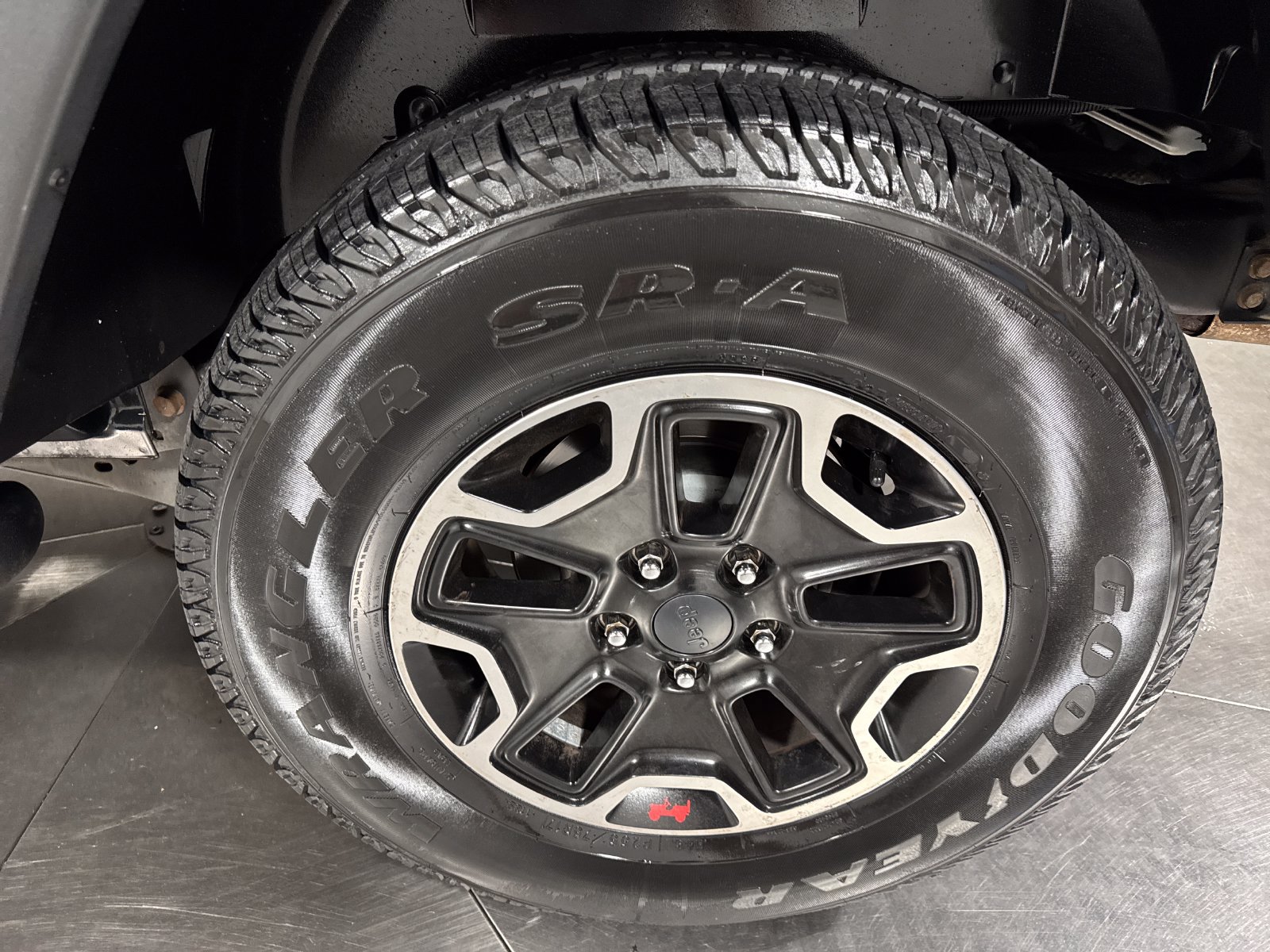 Used 2012 Jeep Wrangler Sport AWD/4WD image 12