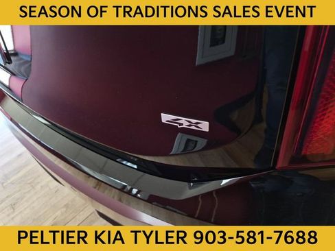 New 2025 Kia Telluride S image 6