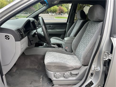 Used 2008 Kia Sorento 2WD image 15