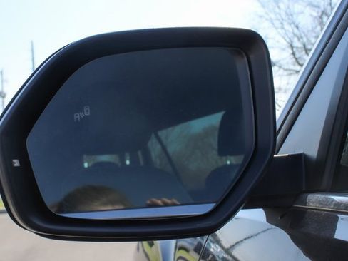 Used 2021 Volkswagen Atlas SE w/ Towing Package image 8