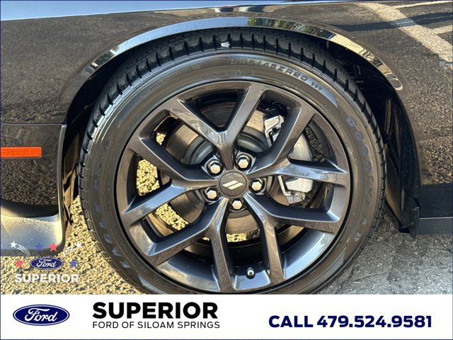 Used 2022 Dodge Challenger R/T w/ Blacktop Package RWD image 9