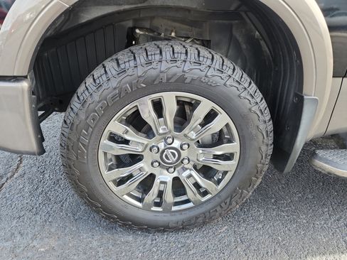 Used 2017 Nissan Titan Platinum Reserve image 26