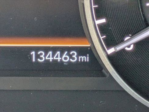 Used 2017 Genesis G90 3.3T Premium image 12