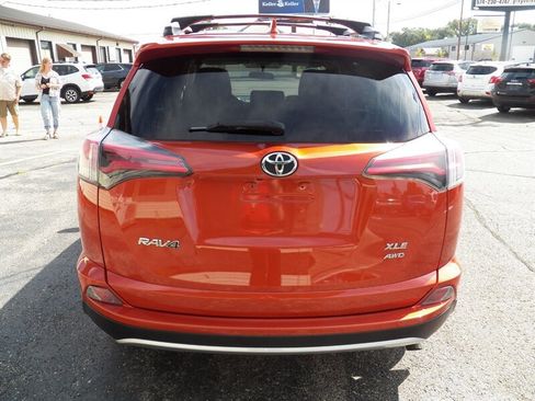 Used 2016 Toyota RAV4 XLE AWD/4WD image 9
