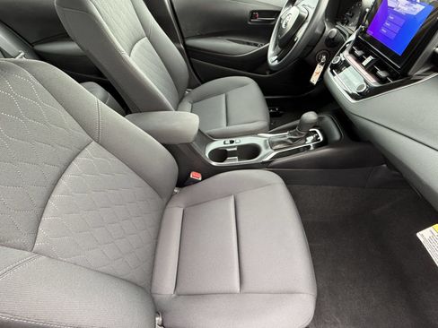 Certified 2025 Toyota Corolla LE FWD image 25
