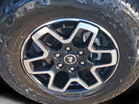 Used 2022 Ford Bronco Outer Banks AWD/4WD image 11