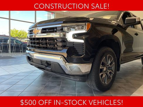 Used 2024 Chevrolet Silverado 1500 LT AWD/4WD image 16
