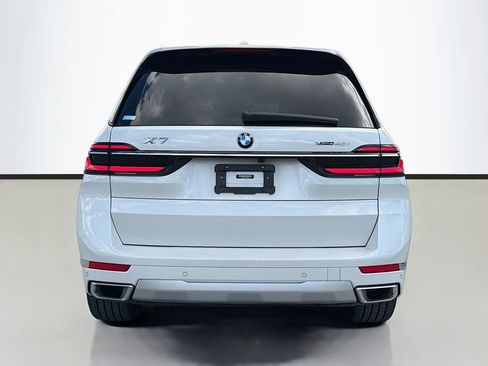 Used 2023 BMW X7 xDrive40i w/ Executive Package image 5