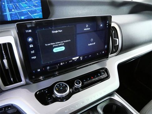 Certified 2025 Ford Expedition Active image 22