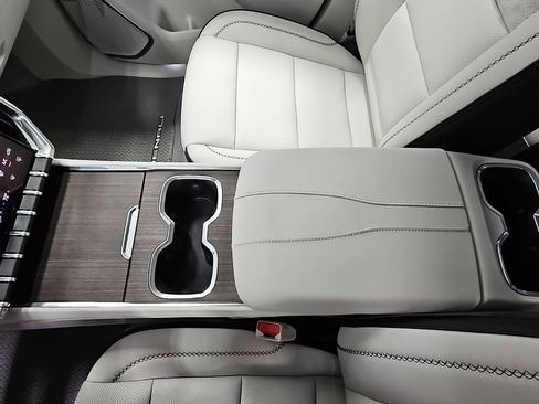 New 2026 GMC Acadia Denali w/ Super Cruise Package FWD image 21