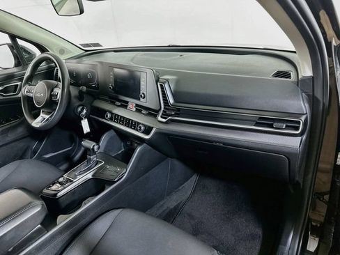 Used 2023 Kia Sportage LX AWD/4WD image 10