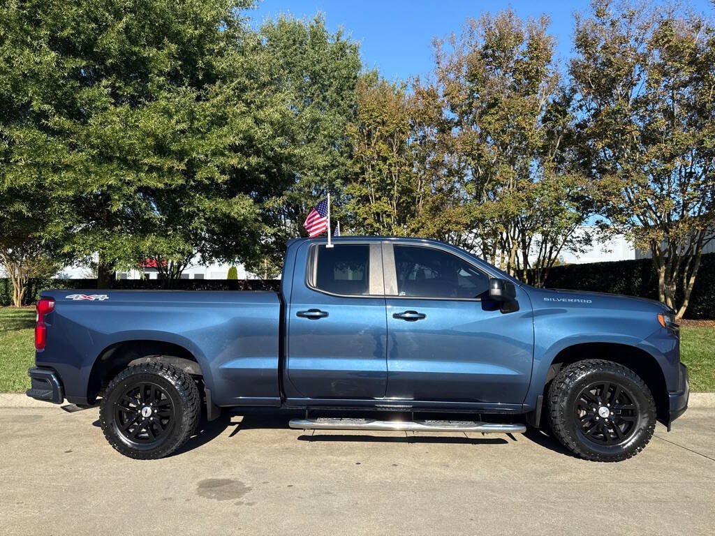Used 2019 Chevrolet Silverado 1500 RST w/ True North Edition AWD/4WD image 2