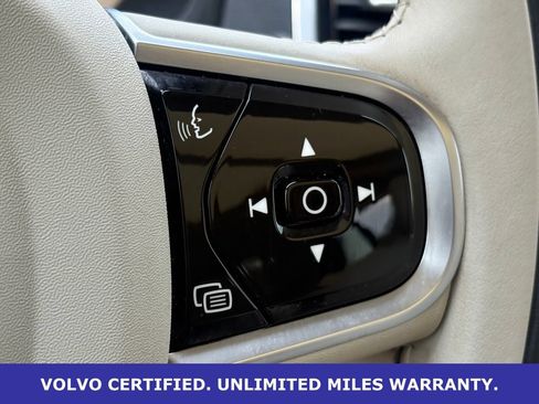 Certified 2025 Volvo XC90 T8 Plus w/ Protection Package Premier AWD/4WD image 20