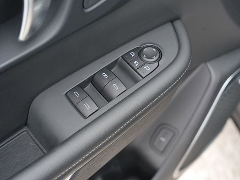 Used 2025 Buick Enclave Preferred image 16