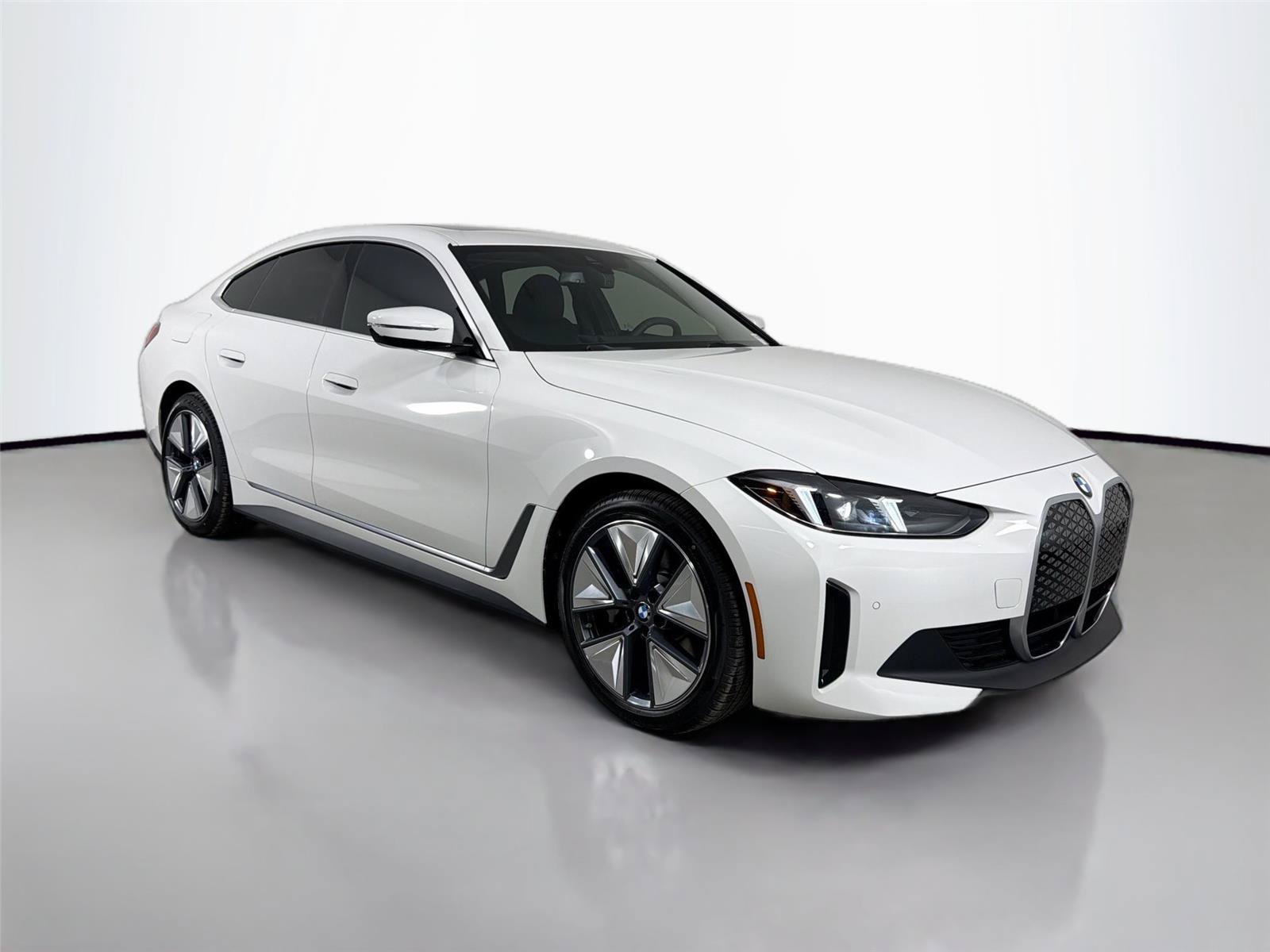 New 2026 BMW i4 xDrive40i w/ Premium Package AWD/4WD image 6