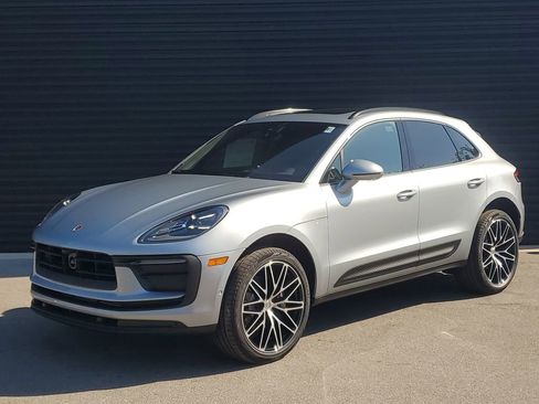 New 2026 Porsche Macan image 1