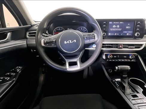 Used 2022 Kia K5 LXS FWD image 8