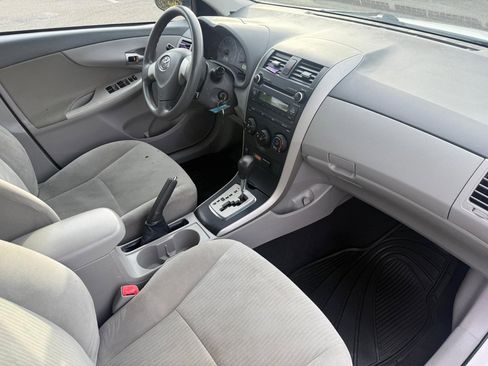 Used 2010 Toyota Corolla FWD image 10