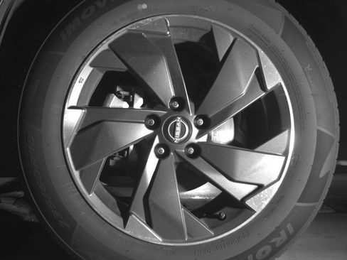 Used 2025 Nissan Rogue SV AWD/4WD image 12