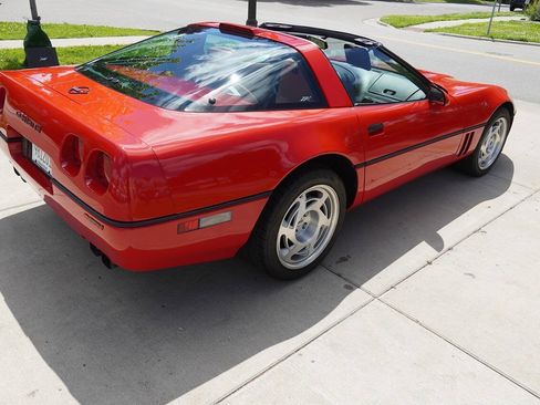 Used 1990 Chevrolet Corvette ZR-1 RWD image 17