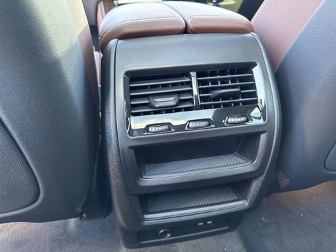 New 2026 BMW X5 xDrive40i w/ Premium Package AWD/4WD image 16
