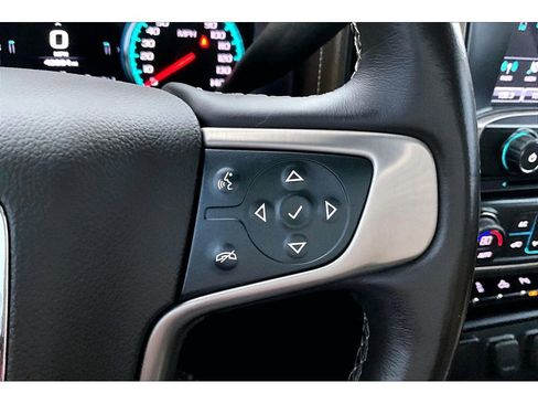 Used 2017 GMC Sierra 3500 Denali w/ Duramax Plus Package image 13