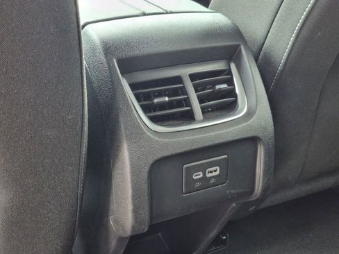 Used 2025 Chevrolet Blazer LT AWD/4WD image 27