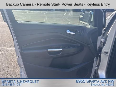 Used 2019 Ford Escape SE AWD/4WD image 9