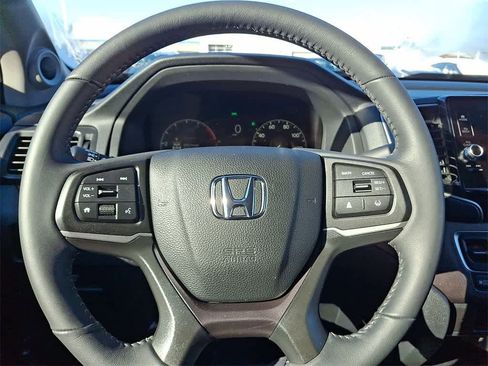 Certified 2025 Honda Ridgeline Sport image 16
