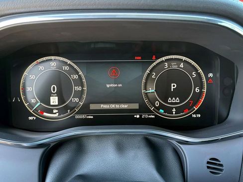 New 2025 Jaguar F-PACE R-Dynamic S image 28